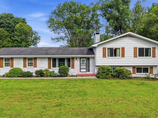 2100 Peerless Road NW, Cleveland, TN 37311