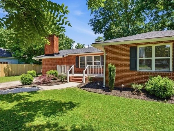1819 Hamilton Ave, South Pittsburg, TN 37380