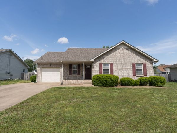 1255 Silver Star Dr , Clarksville, TN 37042
