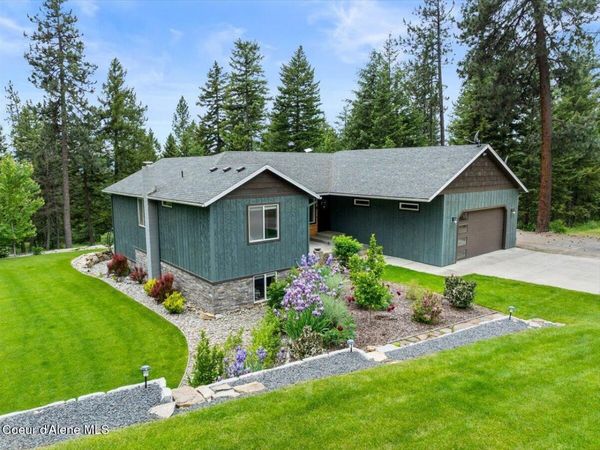 11243 W Hidden Valley RD, Rathdrum, ID 83858