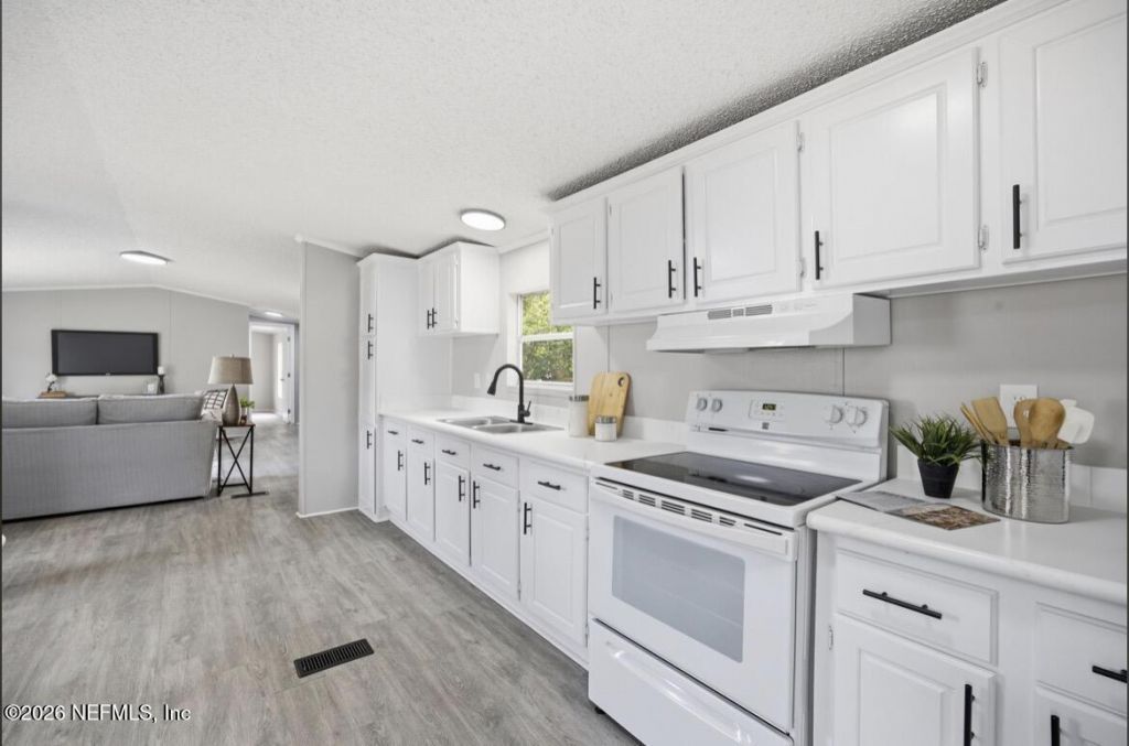 8427 Mc Glothlin Street, Unit 1, Jacksonville, FL 32210 Photo