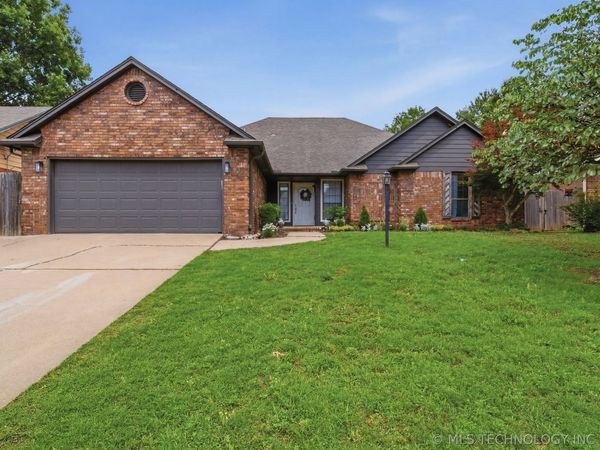 11221 S 107th East Avenue , Bixby, OK 74008