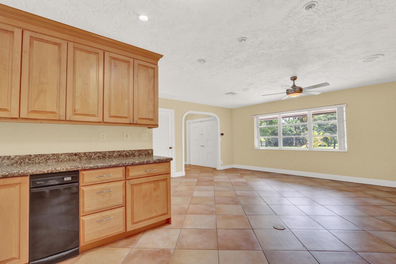 4529 Square Lake Drive, Palm Beach Gardens, FL 33418 Photo