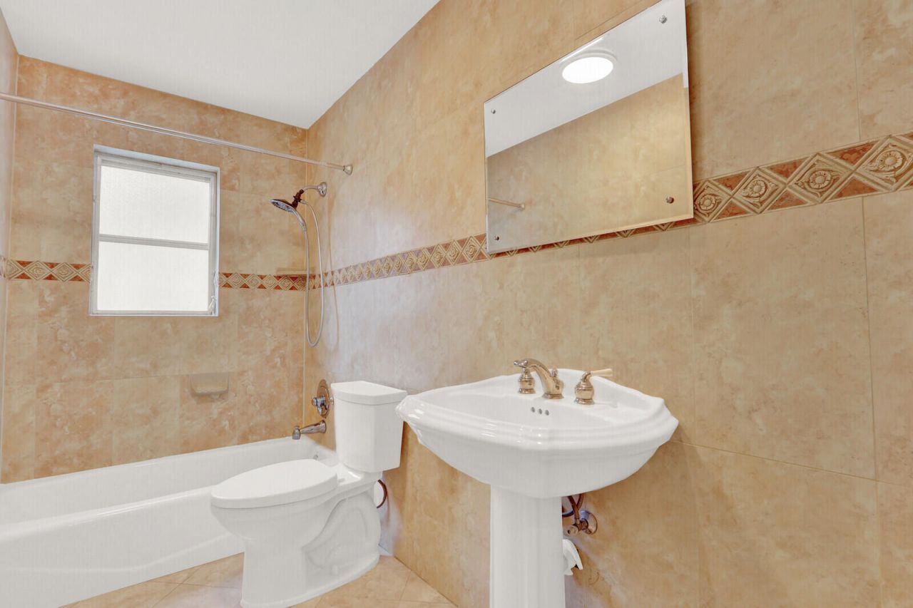 4529 Square Lake Drive, Palm Beach Gardens, FL 33418 Photo