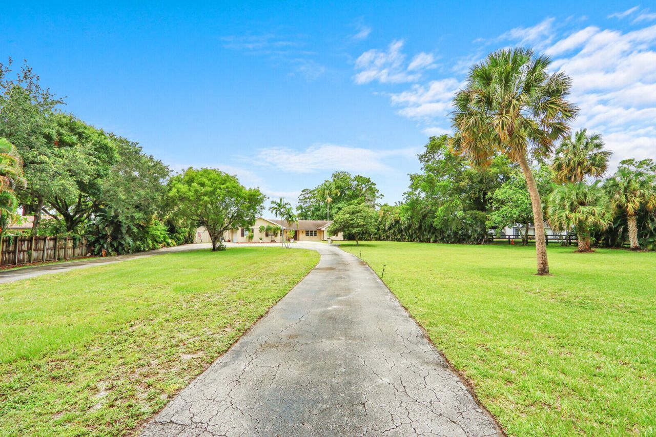 4529 Square Lake Drive, Palm Beach Gardens, FL 33418 Photo