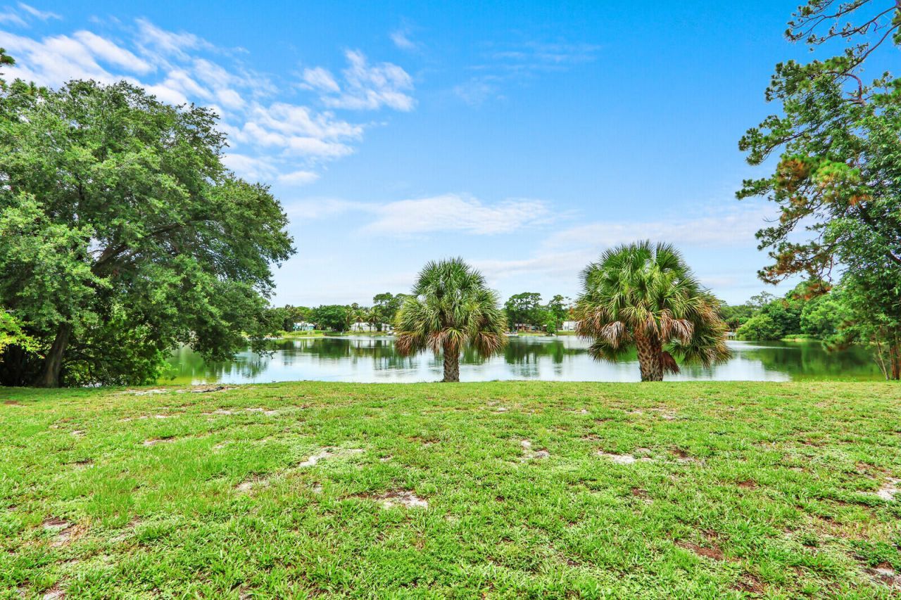 4529 Square Lake Drive, Palm Beach Gardens, FL 33418 Photo
