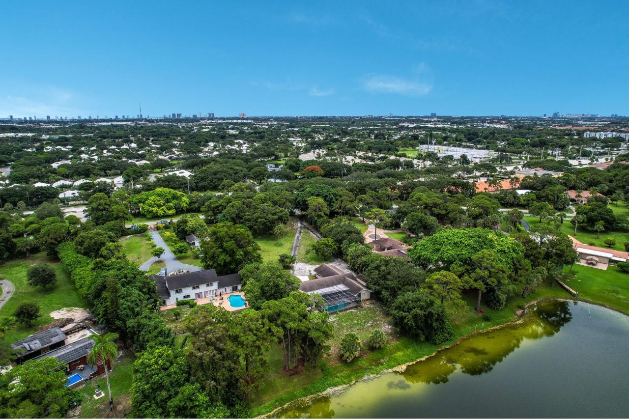 4529 Square Lake Drive, Palm Beach Gardens, FL 33418 Photo