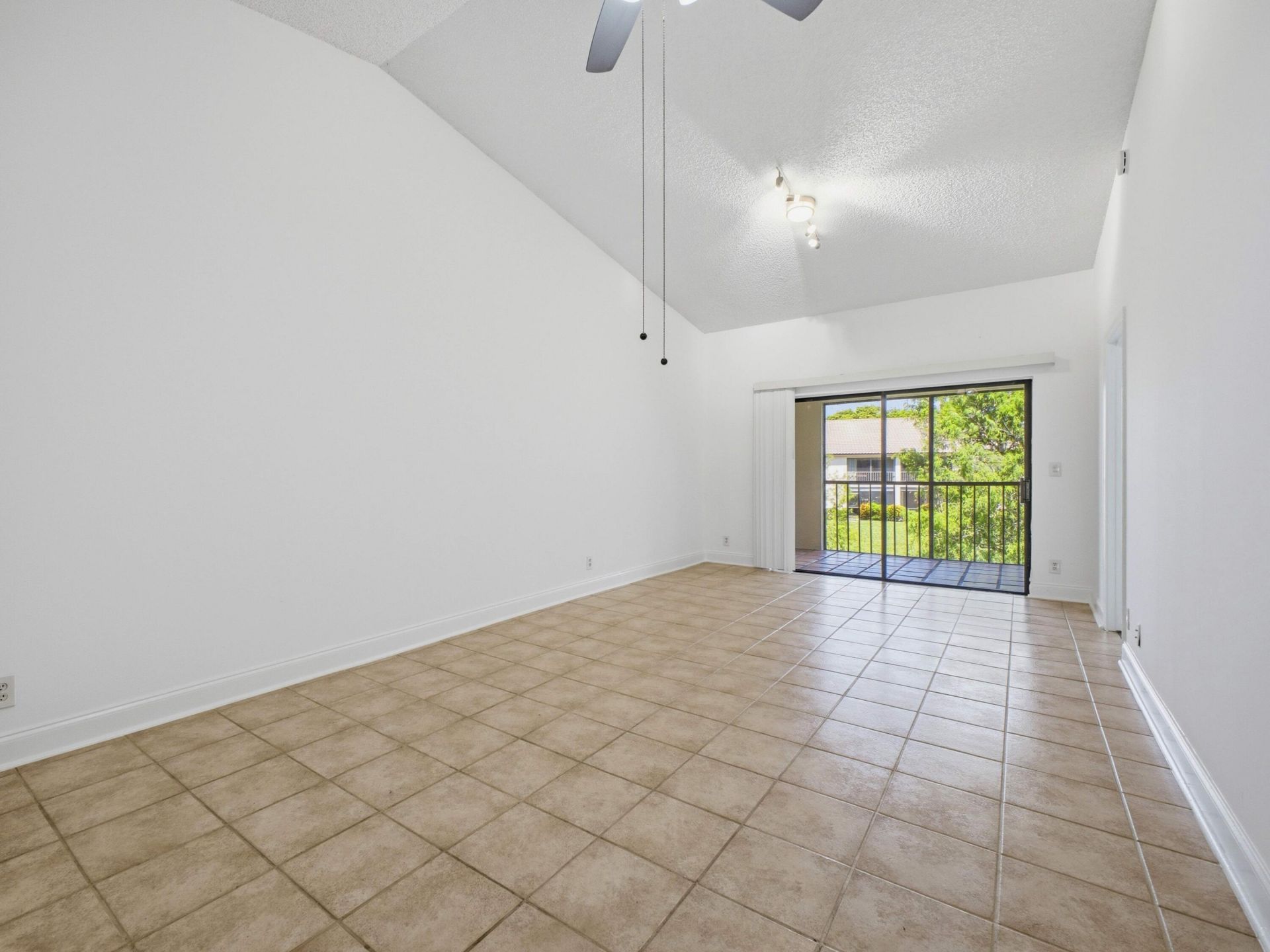 321 Norwood Terrace, Unit N221, Boca Raton, FL 33431 Photo
