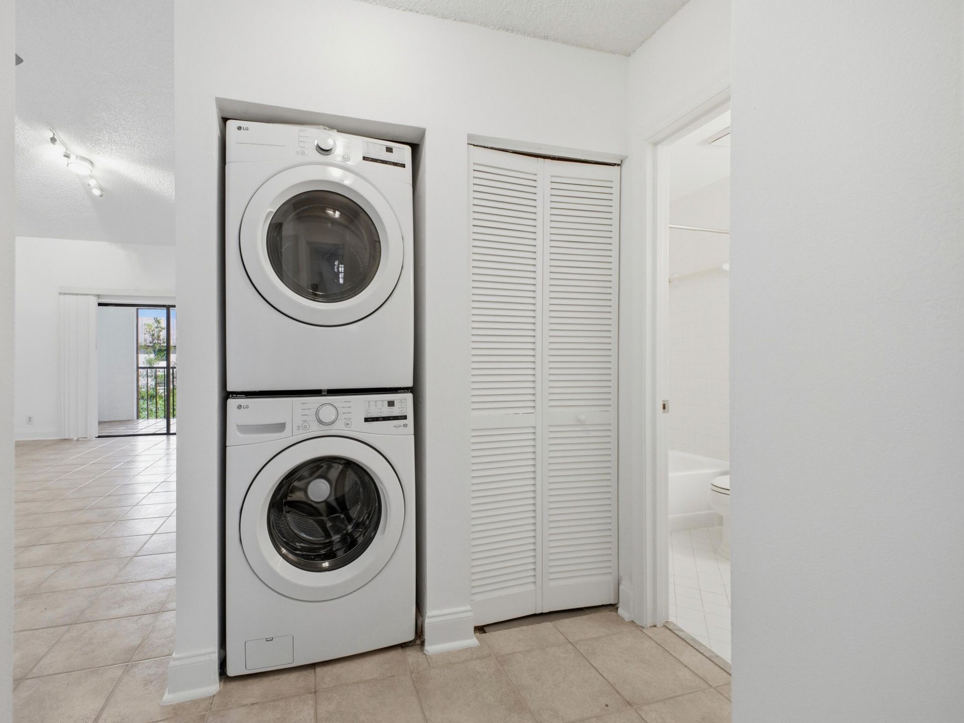 321 Norwood Terrace, Unit N221, Boca Raton, FL 33431 Photo