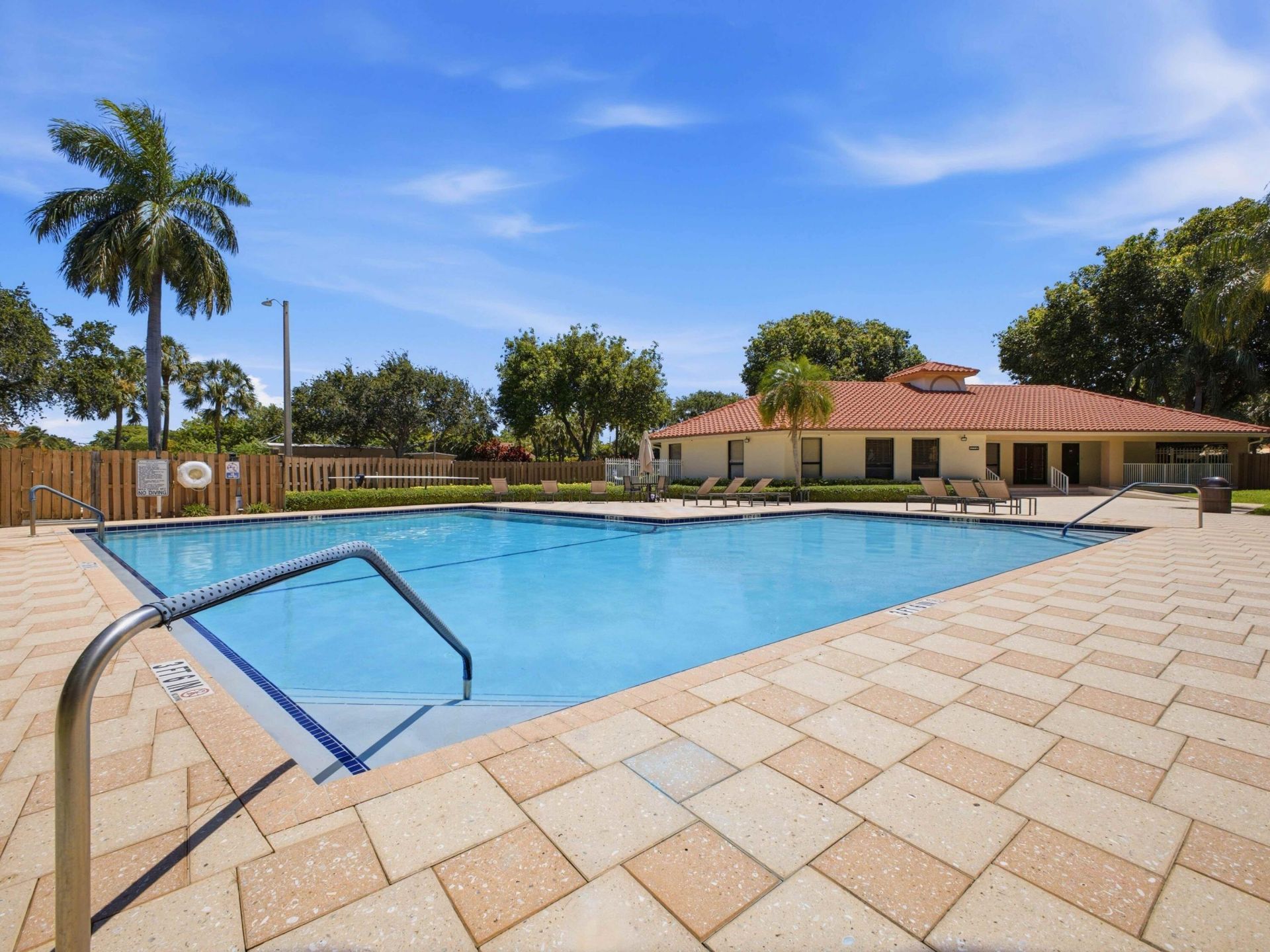321 Norwood Terrace, Unit N221, Boca Raton, FL 33431 Photo