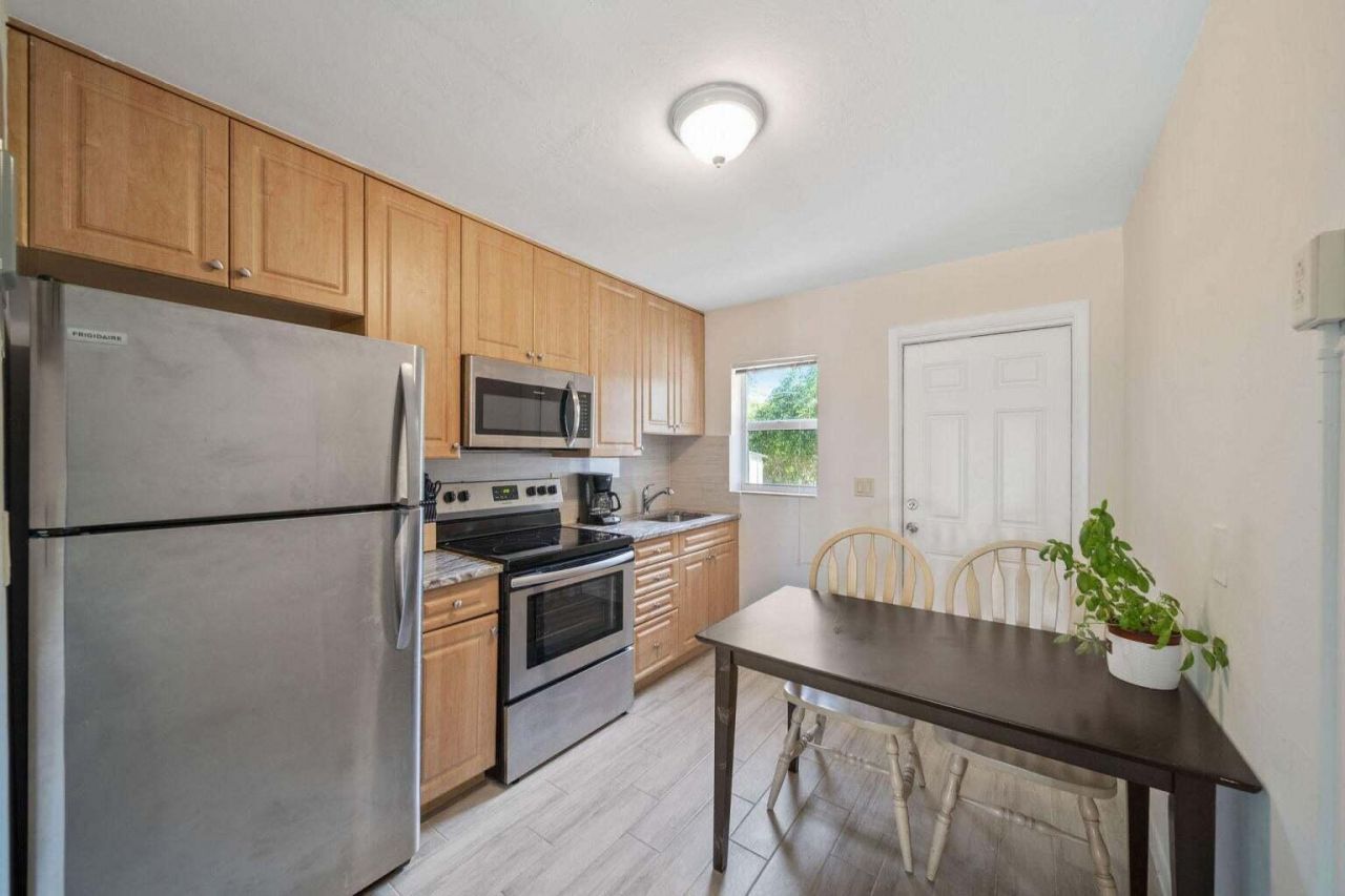 1201 NE 2nd Avenue, Delray Beach, FL 33444 Photo