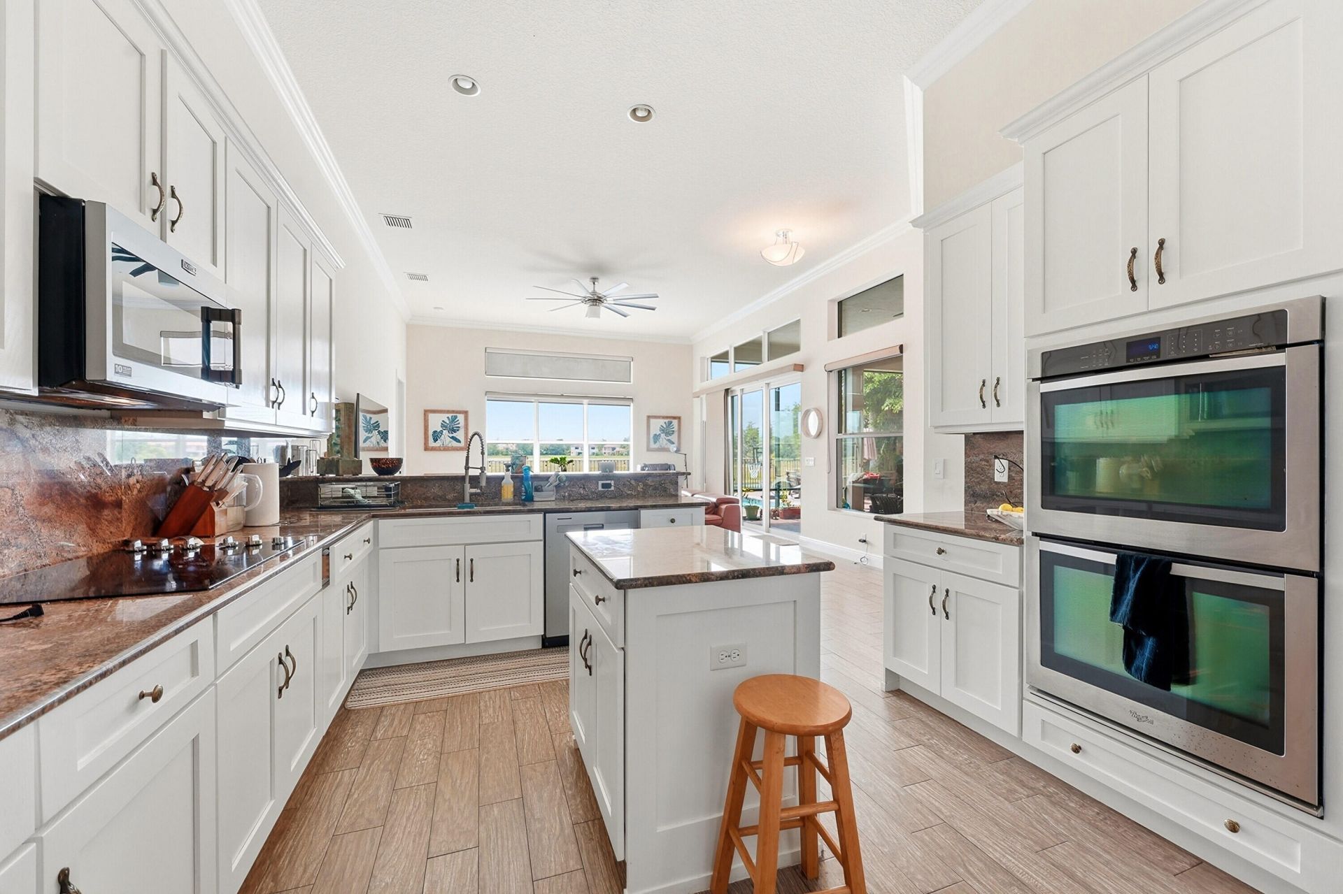 851 Edgebrook Lane, West Palm Beach, FL 33411 Photo