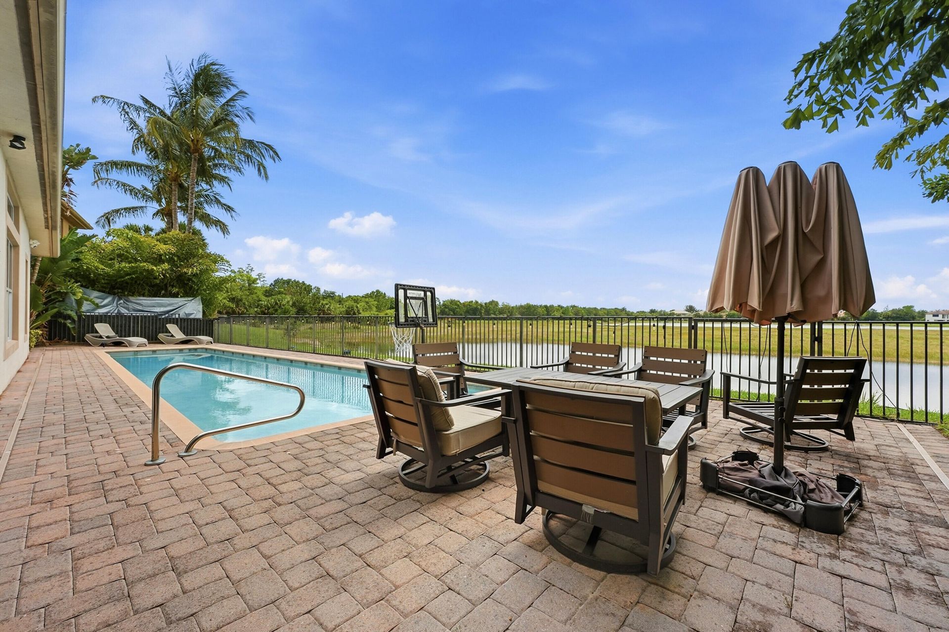 851 Edgebrook Lane, West Palm Beach, FL 33411 Photo