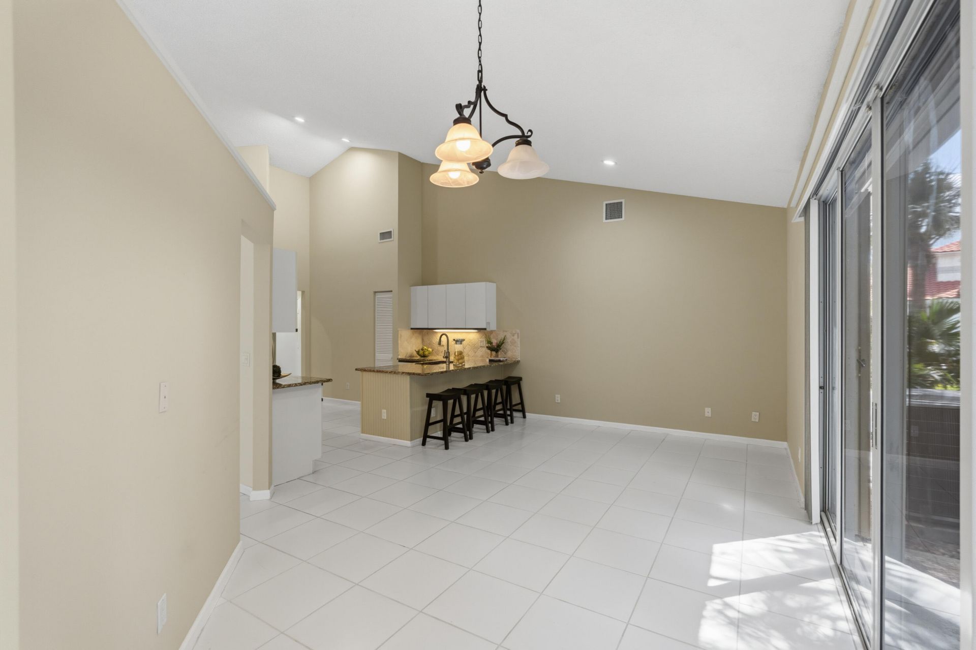 1500 Lacosta Drive W, Pembroke Pines, FL 33027 Photo