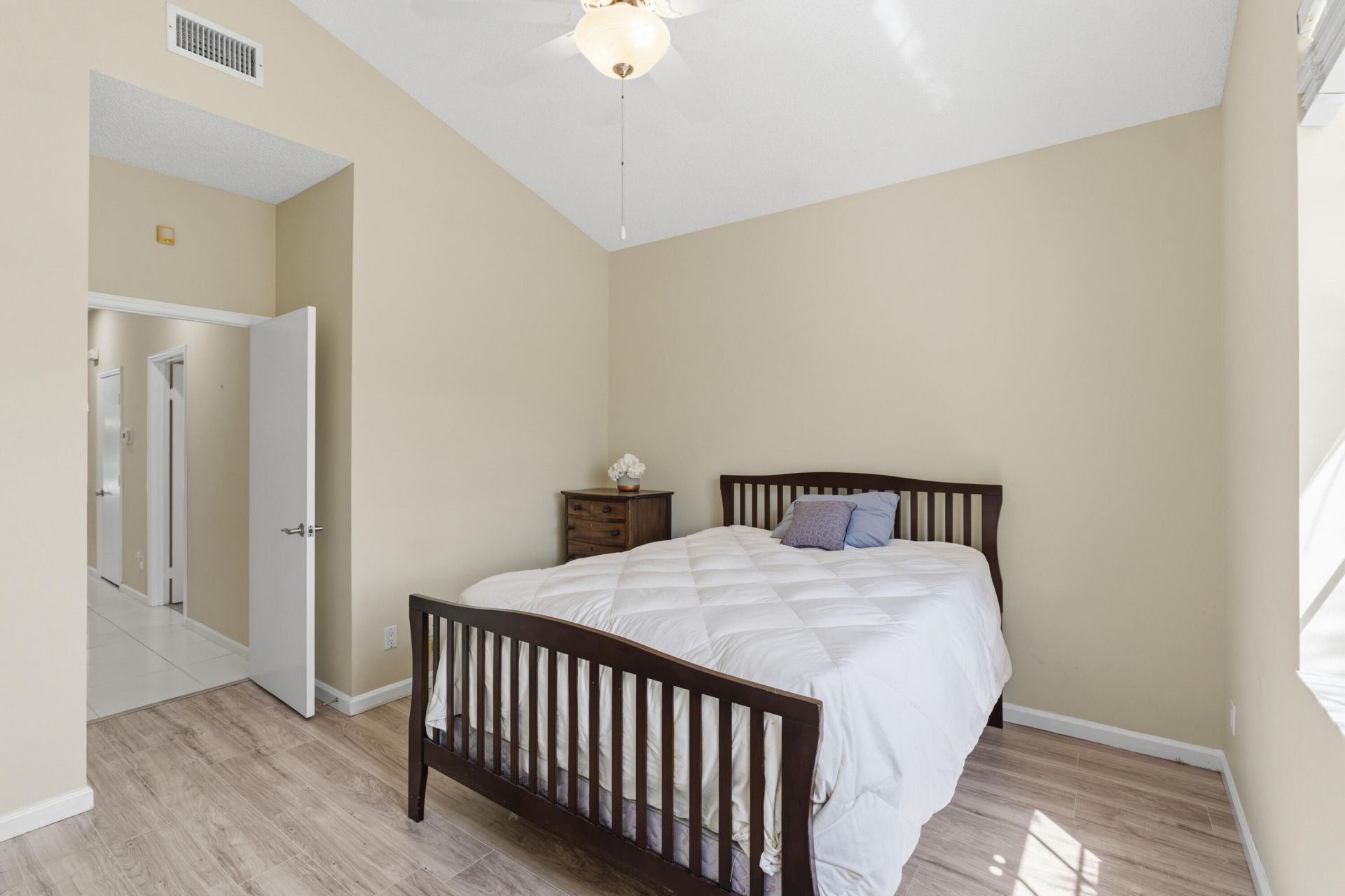 1500 Lacosta Drive W, Pembroke Pines, FL 33027 Photo