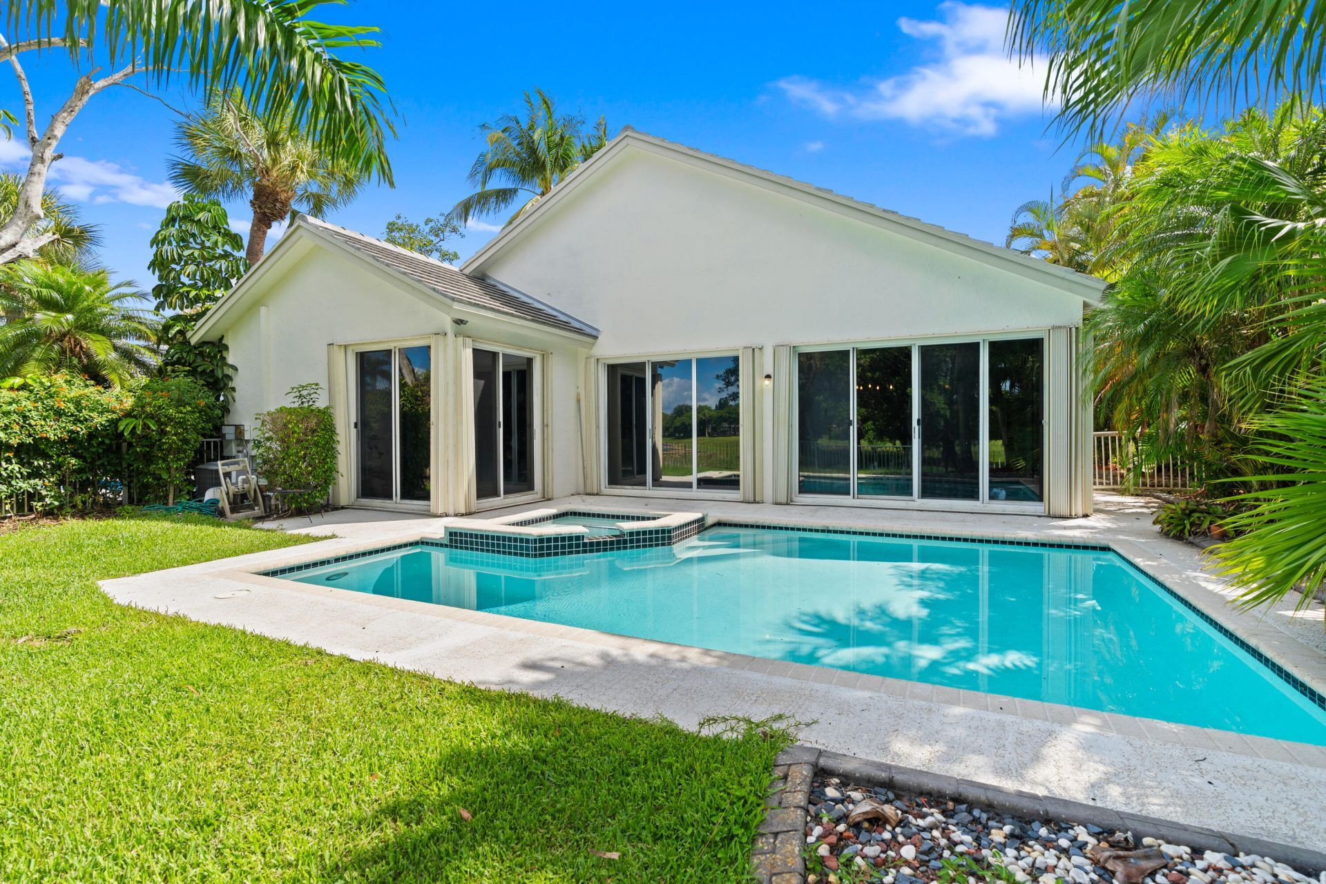 1500 Lacosta Drive W, Pembroke Pines, FL 33027 Photo