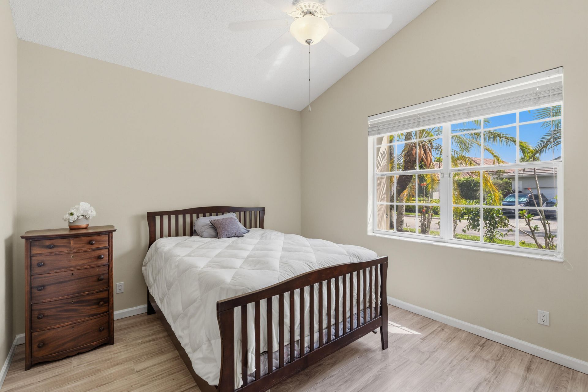 1500 Lacosta Drive W, Pembroke Pines, FL 33027 Photo