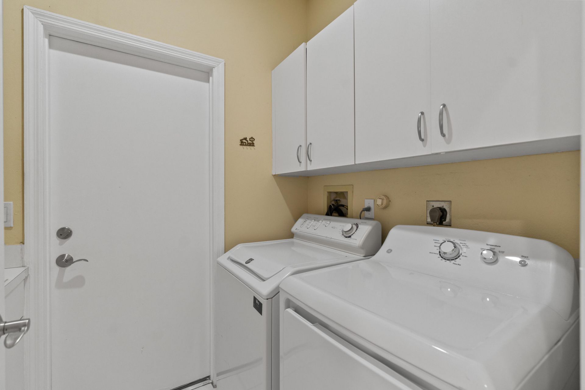 1500 Lacosta Drive W, Pembroke Pines, FL 33027 Photo