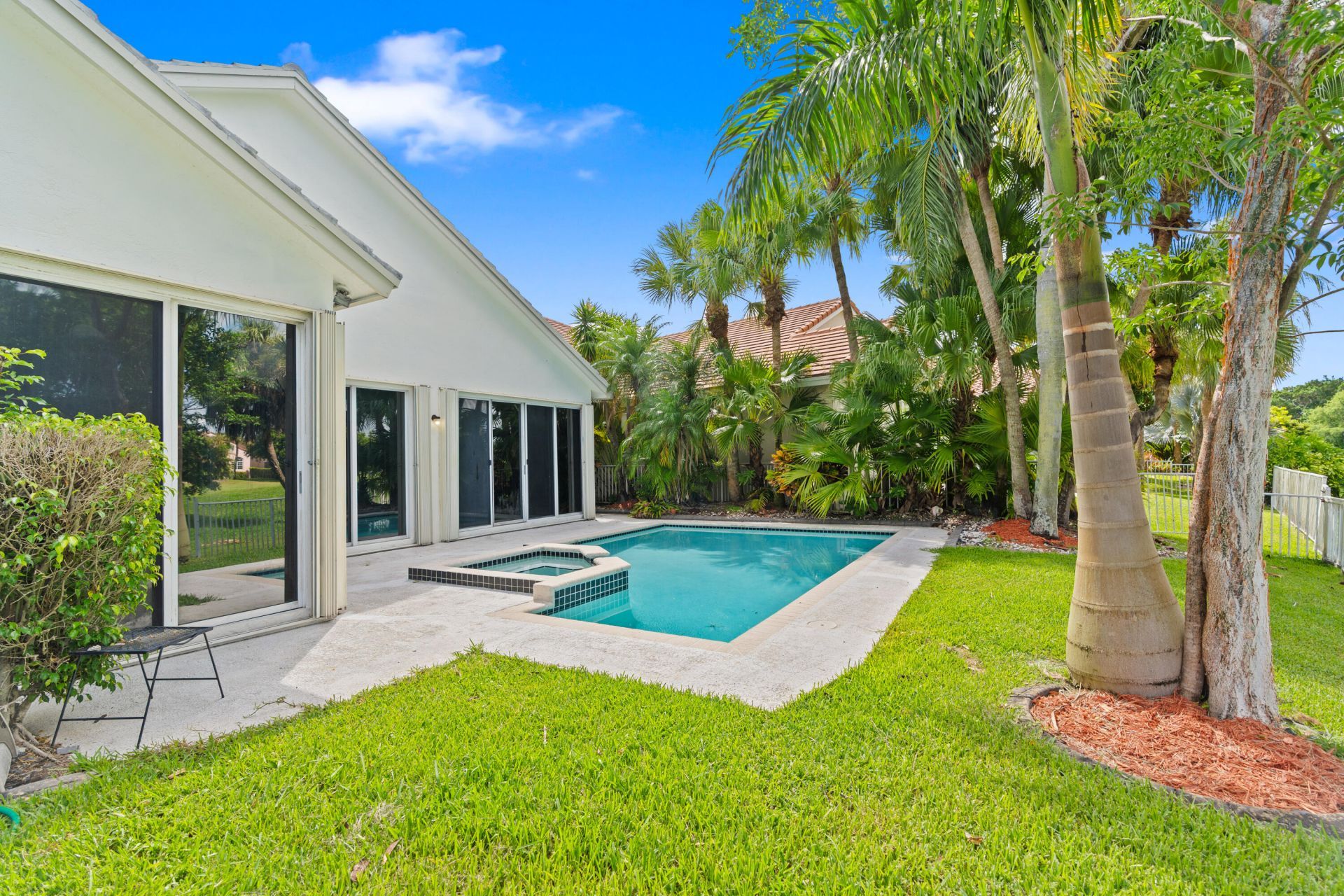 1500 Lacosta Drive W, Pembroke Pines, FL 33027 Photo