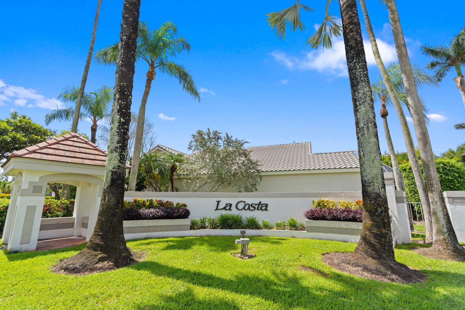 1500 Lacosta Drive W, Pembroke Pines, FL 33027 Photo