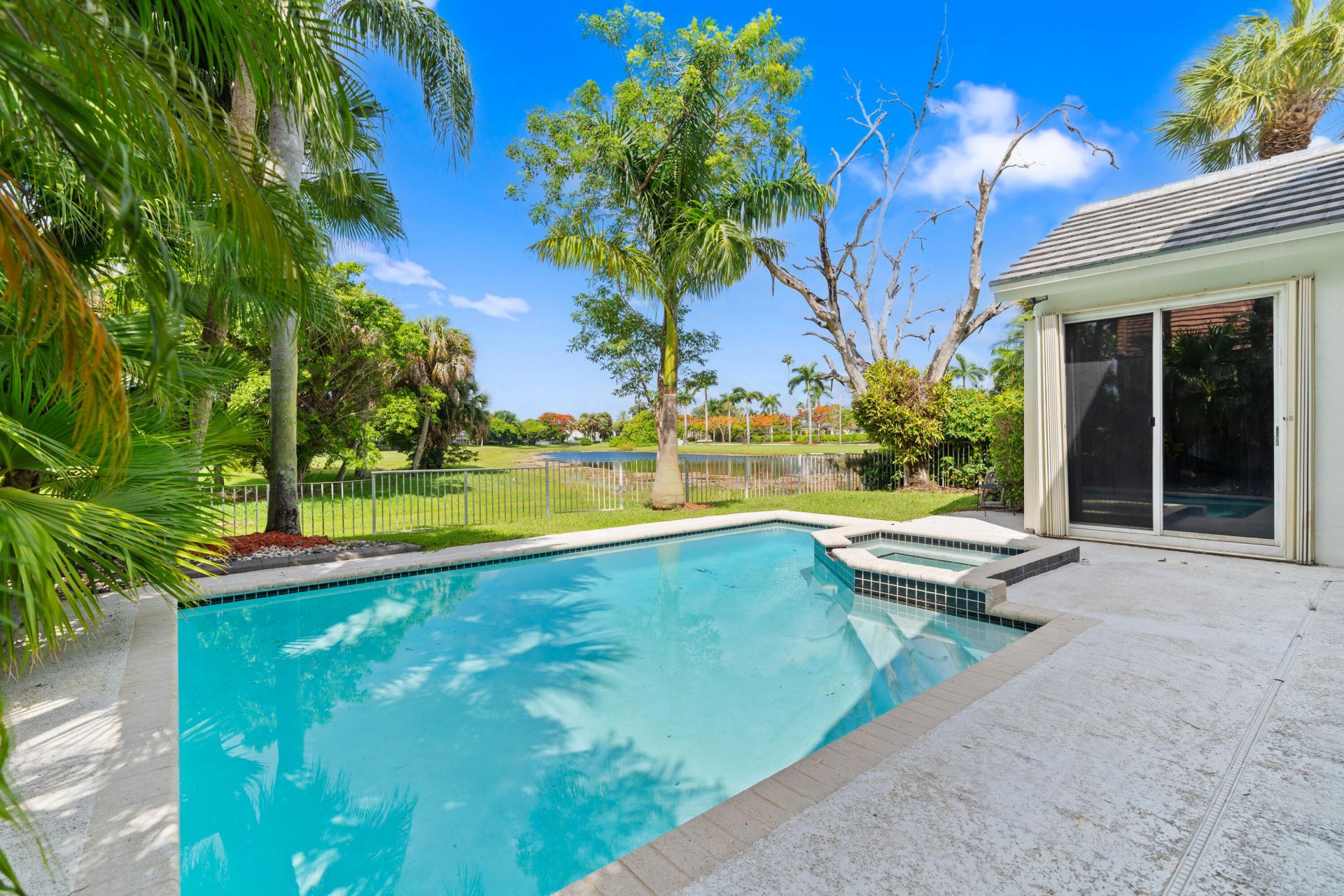 1500 Lacosta Drive W, Pembroke Pines, FL 33027 Photo