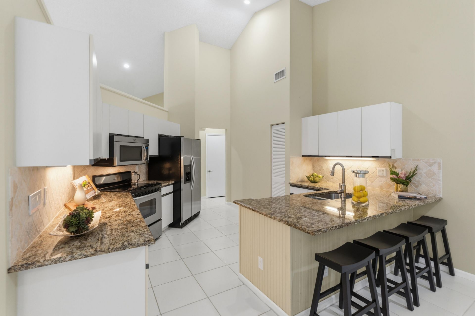 1500 Lacosta Drive W, Pembroke Pines, FL 33027 Photo