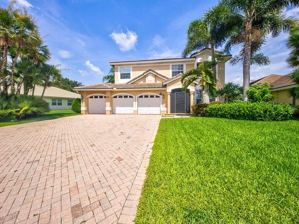 1681 Lakefield North Court, Wellington, FL 33414