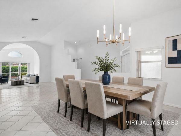10884 Royal Caribbean Circle, Boynton Beach, FL 33437