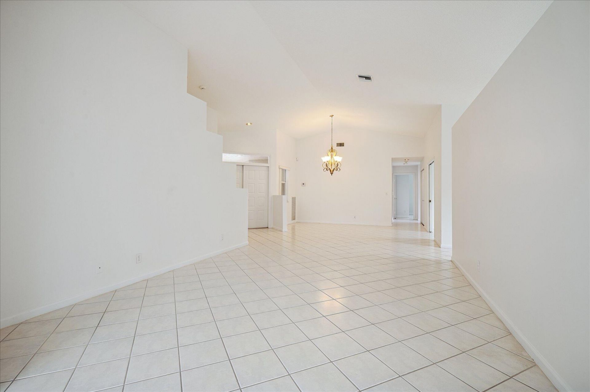 10884 Royal Caribbean Circle, Boynton Beach, FL 33437 Photo