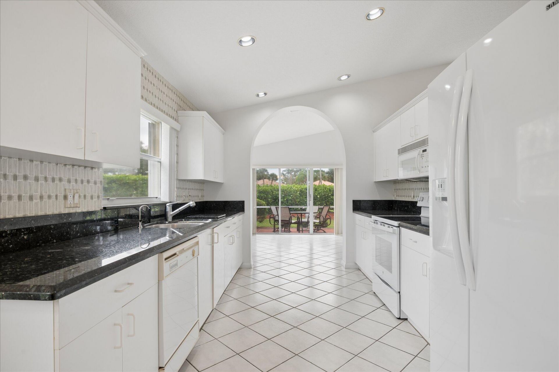 10884 Royal Caribbean Circle, Boynton Beach, FL 33437 Photo