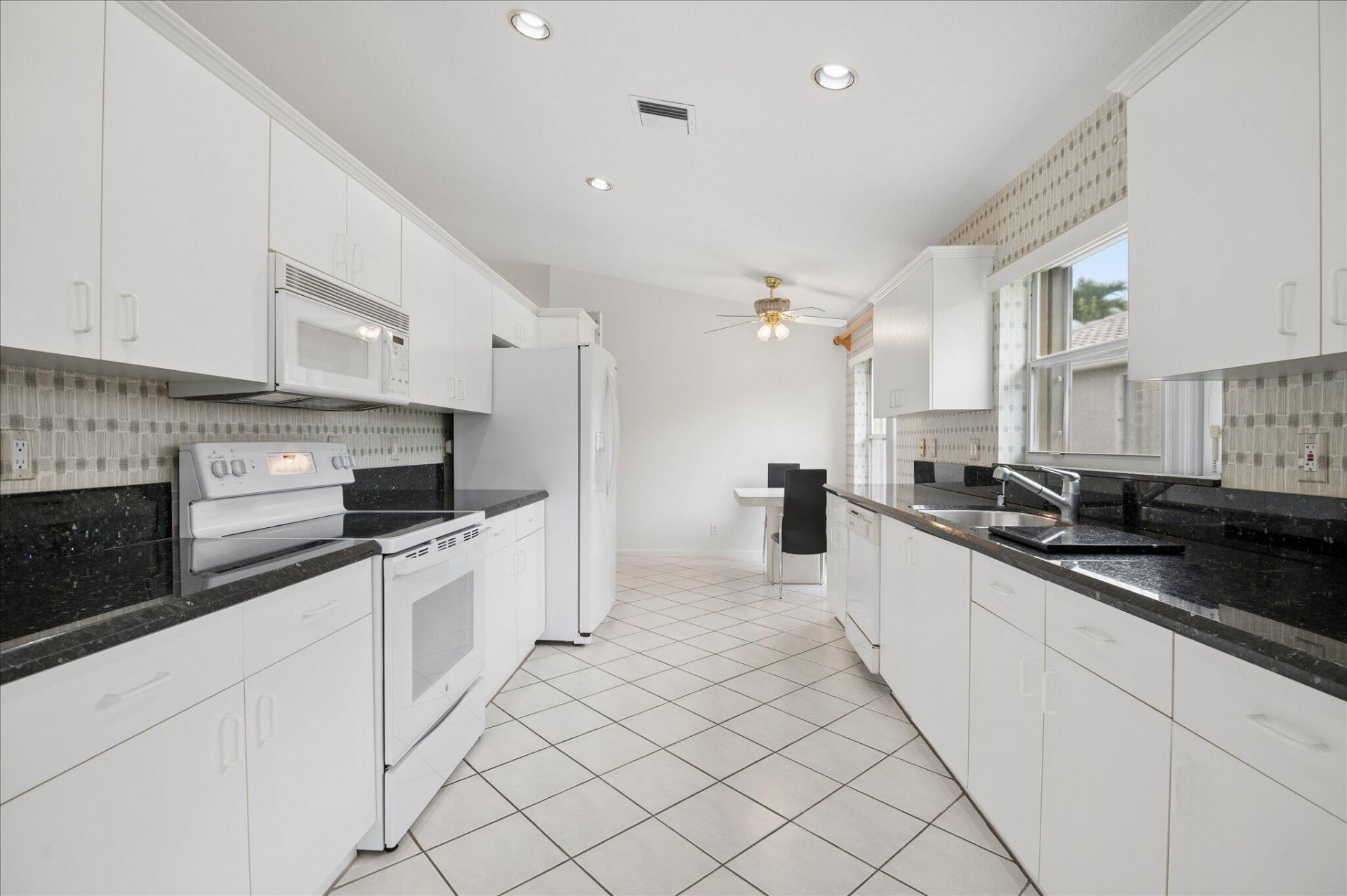 10884 Royal Caribbean Circle, Boynton Beach, FL 33437 Photo