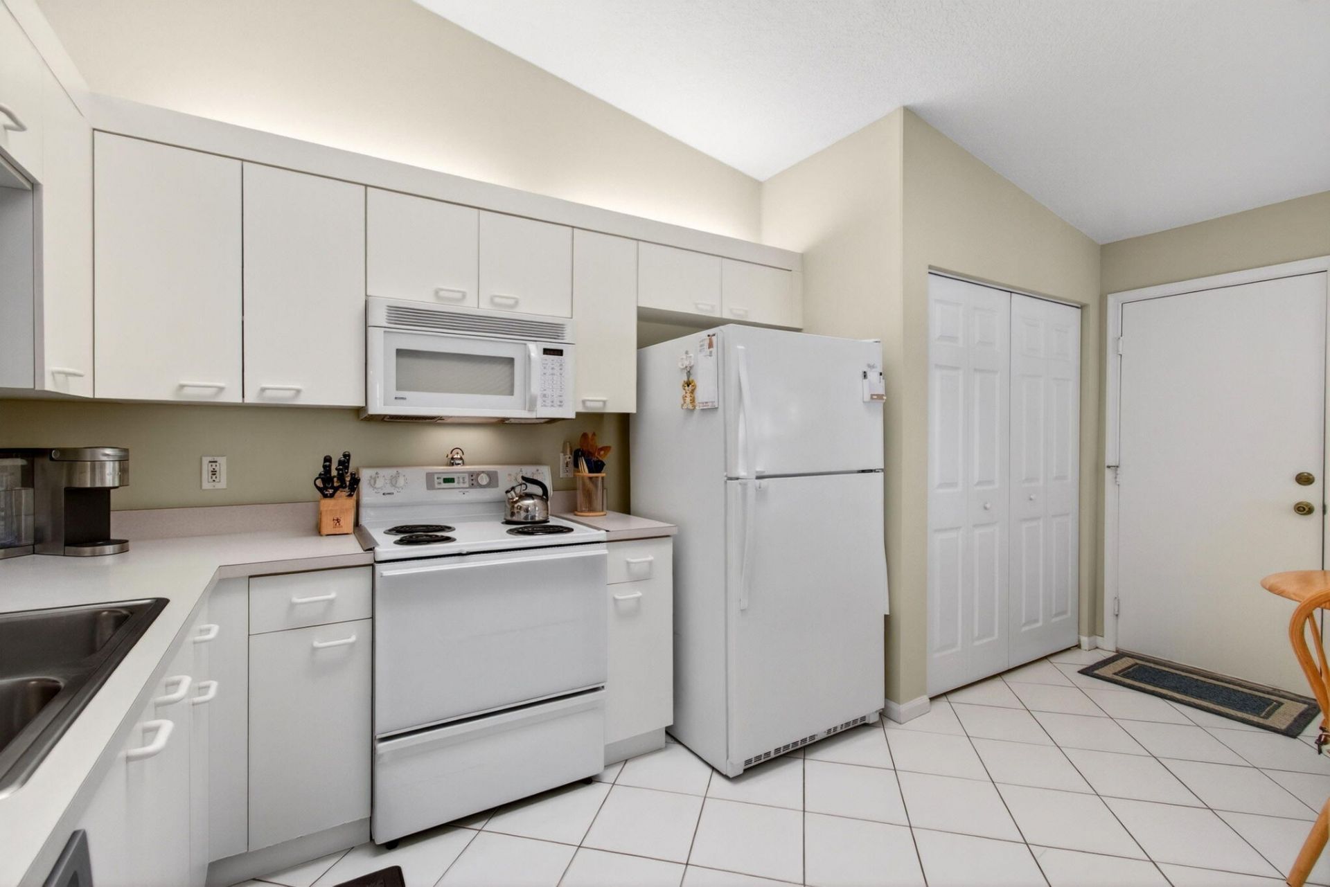 26 Sausalito Drive, Boynton Beach, FL 33436 Photo