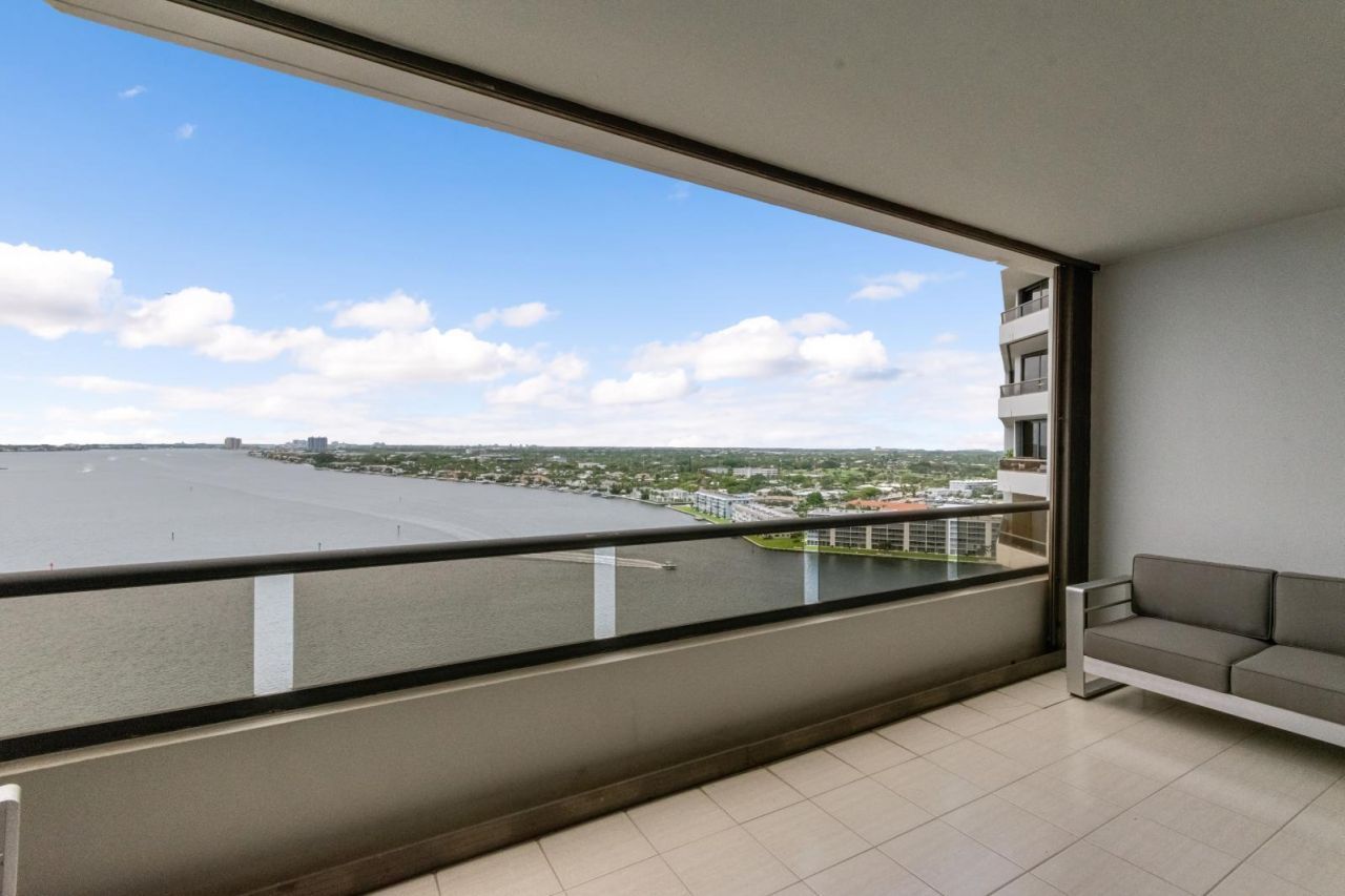 100 Lakeshore Drive, Unit 1755, North Palm Beach, FL 33408 Photo