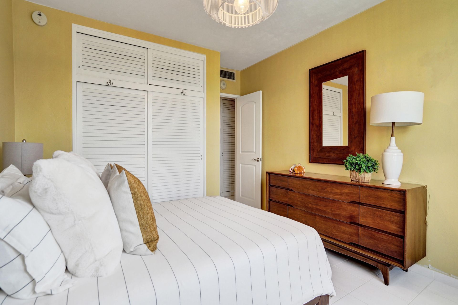 3300 NE 36th Street, Unit 1621, Fort Lauderdale, FL 33308 Photo
