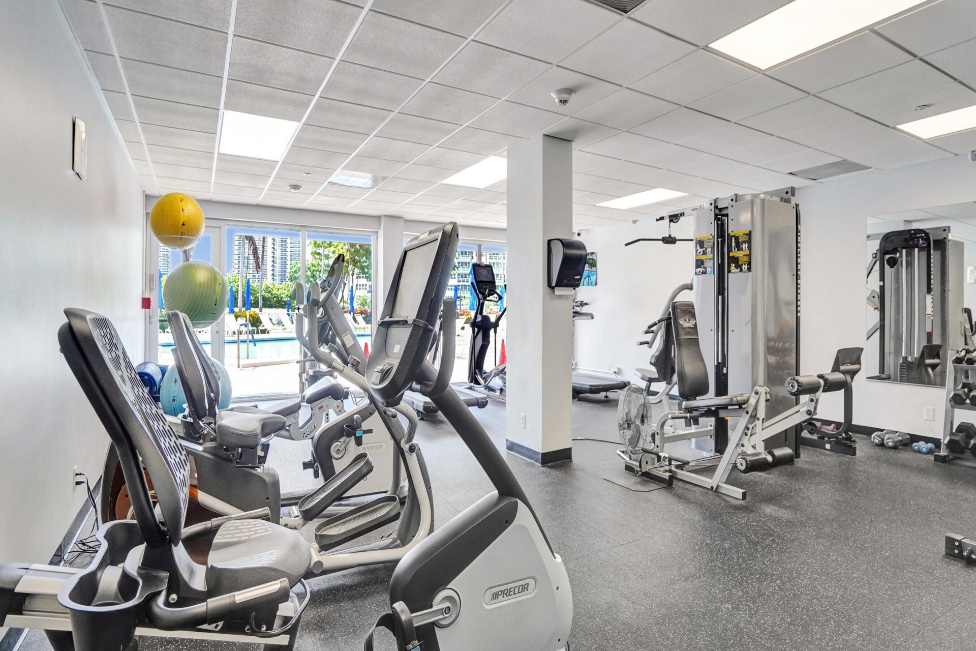 3300 NE 36th Street, Unit 1621, Fort Lauderdale, FL 33308 Photo