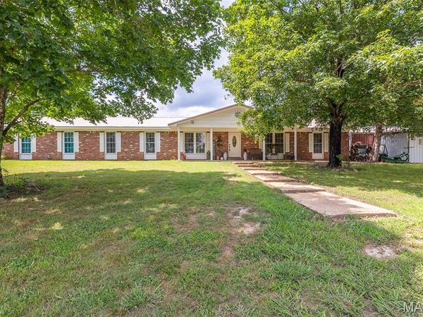 2197 State Highway 142 West , Doniphan, MO 63935