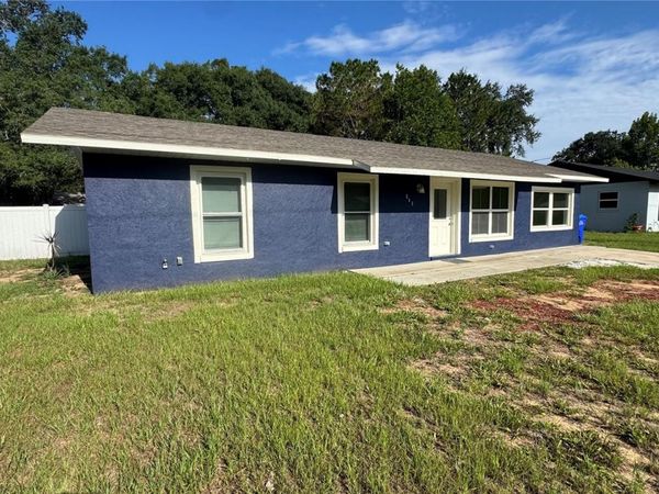 545 OAK DRIVE , TAVARES, FL 32778