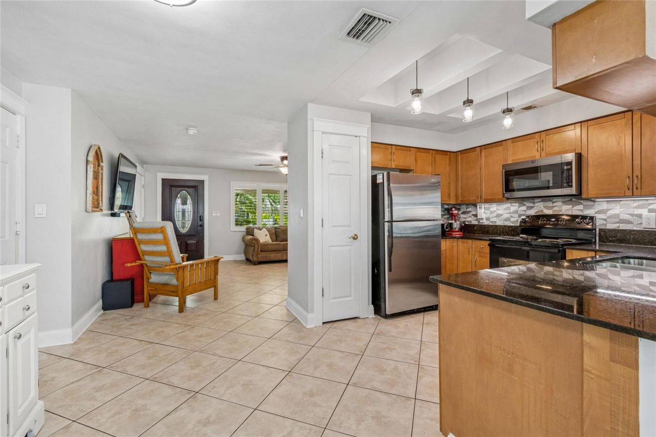 11120 105th Avenue , Largo, FL 33778 Photo