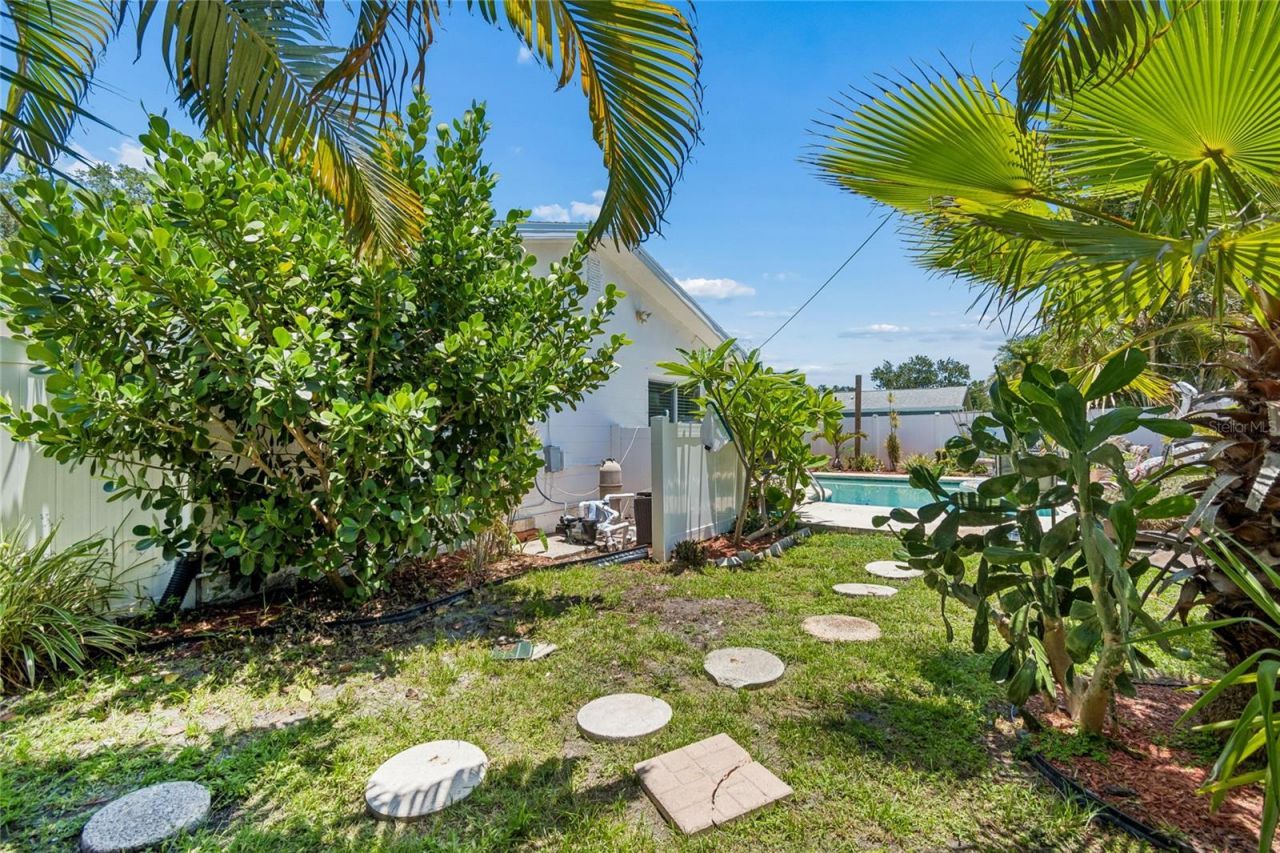 11120 105th Avenue , Largo, FL 33778 Photo