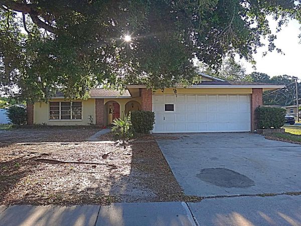 1913 KINGS HIGHWAY , CLEARWATER, FL 33755