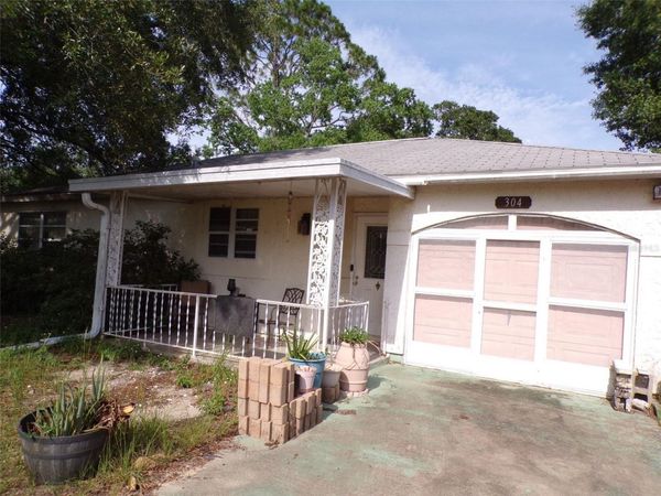 304 OAK TRACK WAY , OCALA, FL 34472