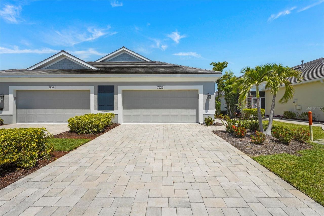 7523 Campus Cove , Sarasota, FL 34243 Photo