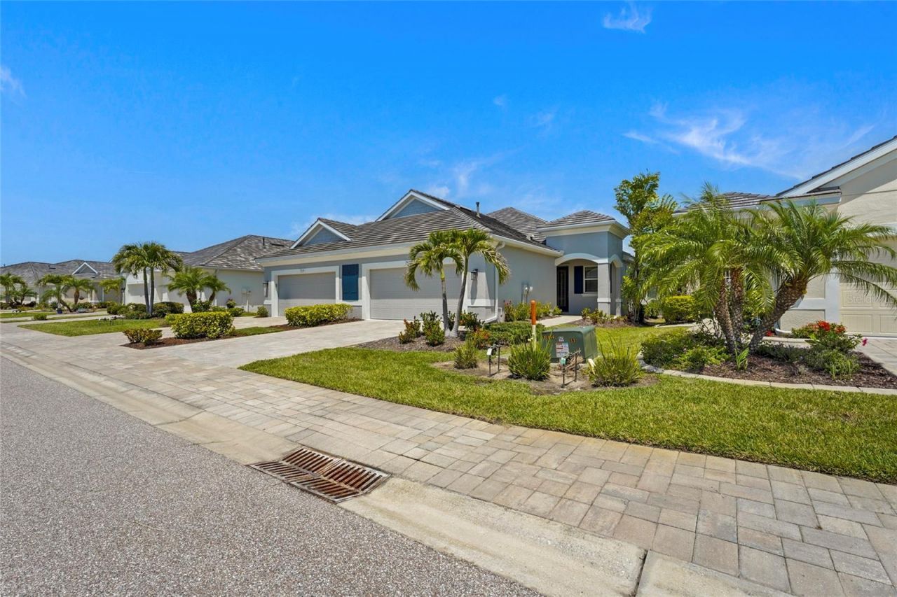 7523 Campus Cove , Sarasota, FL 34243 Photo