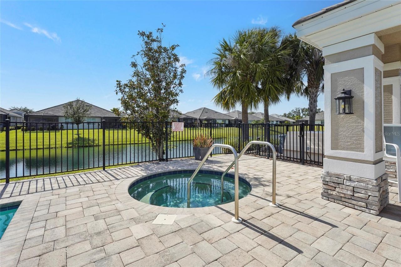 7523 Campus Cove , Sarasota, FL 34243 Photo
