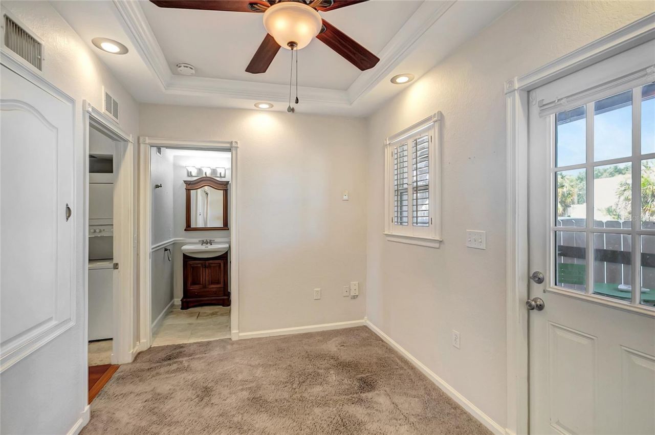 201 6th Street S, Unit 102, Saint Petersburg, FL 33701 Photo