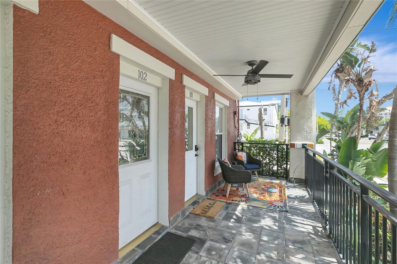 201 6th Street S, Unit 102, Saint Petersburg, FL 33701 Photo