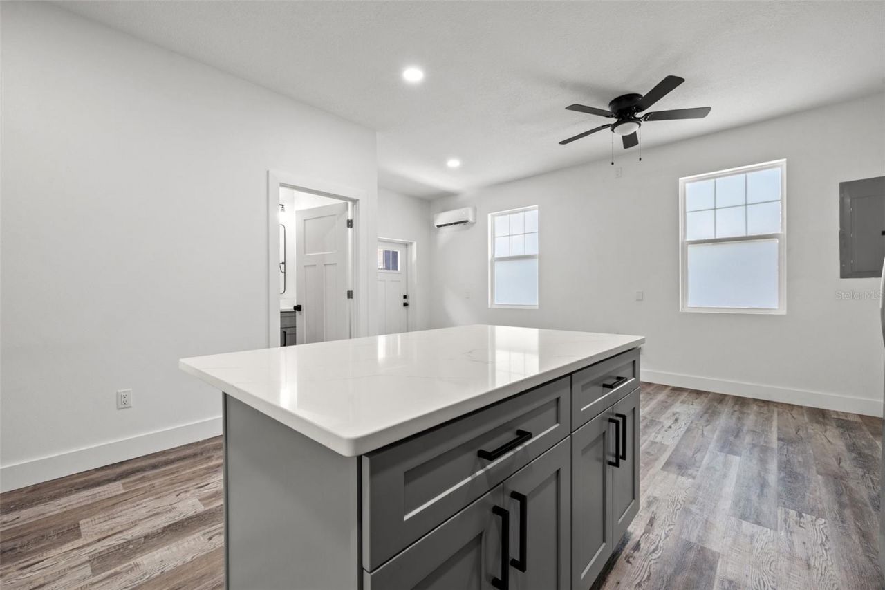 2830 2nd Avenue N, Unit 2, Saint Petersburg, FL 33713 Photo