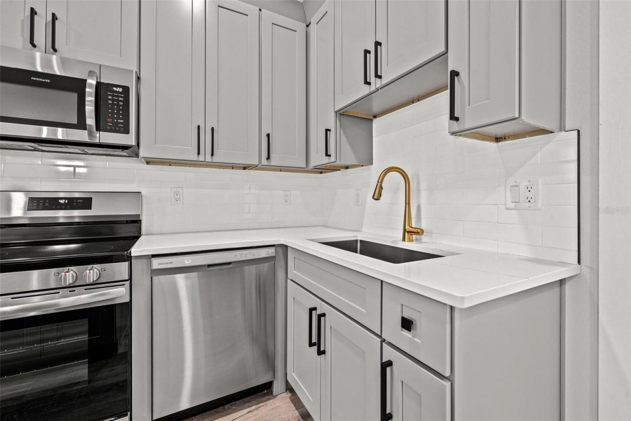 2830 2nd Avenue N, Unit 2, Saint Petersburg, FL 33713 Photo