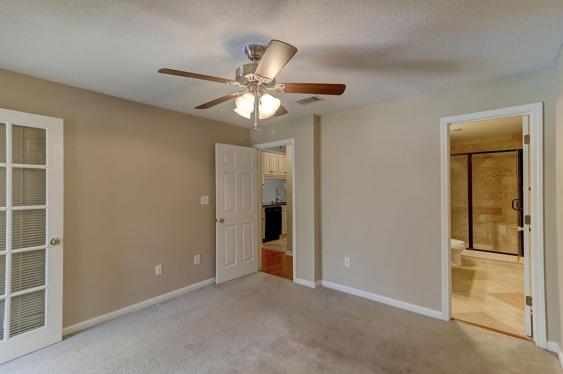 188 Midland Parkway Photo 14