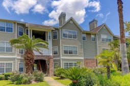 188 Midland Parkway photo 4